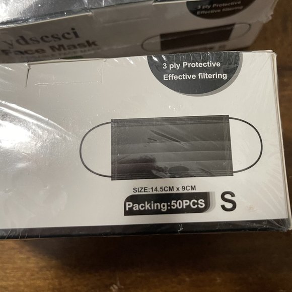 Face Masks, Size Small - Picture 4 of 5